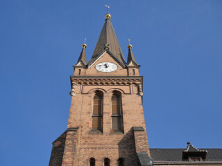 Fototapeta na wymiar Blick nach oben an der Lutherkirche Leipzig. Sachsen, Deutschland 
