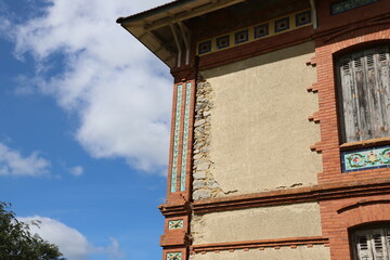 Chateau abandonn&eacute;