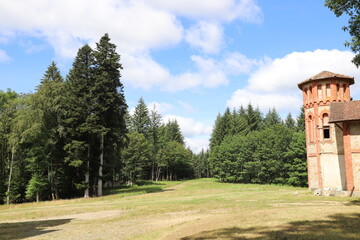 Chateau abandonn&eacute;