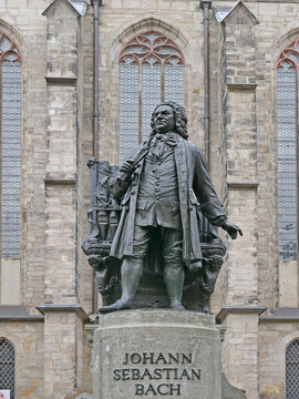 Das Denkmal des Thomaskantors Johann Sebastian Bach. Leipzig, Sachsen, Deutschland 
