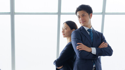 男性と女性のビジネスイメージ