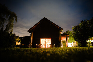 Ferienhaus in der Nacht