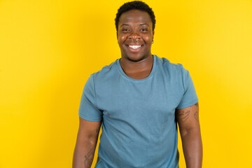 Close up photo of young handsome man toothy smiling