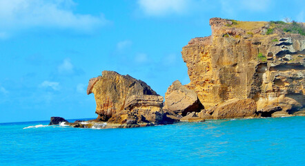 Naklejka premium Sublimes couleurs d'Antigua (Caraïbes, février 2018)