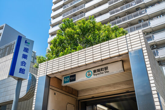 東京メトロ東西線「東陽町」駅のエントランス（2023年8月）
