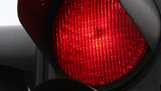 Red Traffic Light Close Up powering off 
