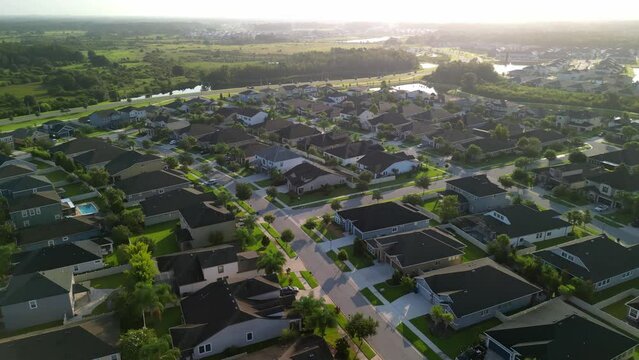 Florida Neighborhood Subdivision Flyover Backwards - UHD 4K
