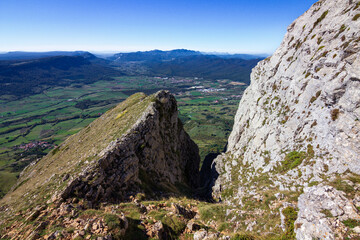 Fototapeta na wymiar Views of Beriain mountain and surrounding area in the Basque Country (Spain)
