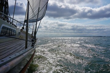 Sailboat action for travel across rivers and seas. Navigate to destinations and goals to achieve....