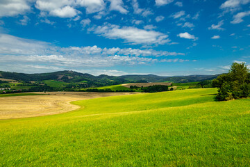 Obraz premium Eine sommerliche Radtour durch die Fachwerkstadt Schmalkalden und ihrer reizvollen Umgebung - Thüringen - Deutschland