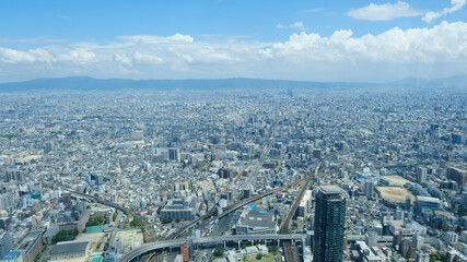 Fototapeta na wymiar 大阪のあべのハルカス屋上から見た大阪の街並み