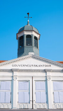 The upper part of the Governor's Office is a classic style built in the Dutch colonial era, the building is currently used as the Jakarta History Museum or Fatahillah Museum.