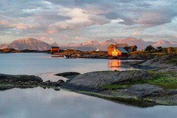 Abendlicht auf der norwegischen Insel Lovund