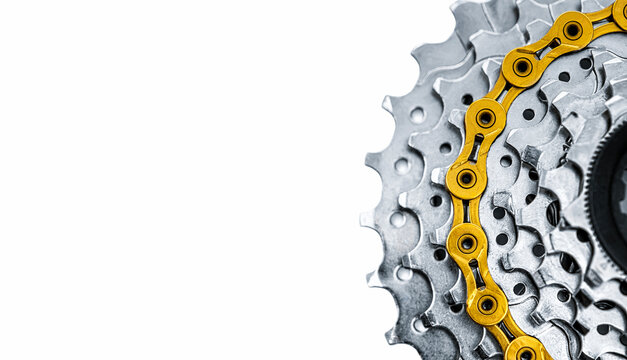 bicycle chain on MTB cassette