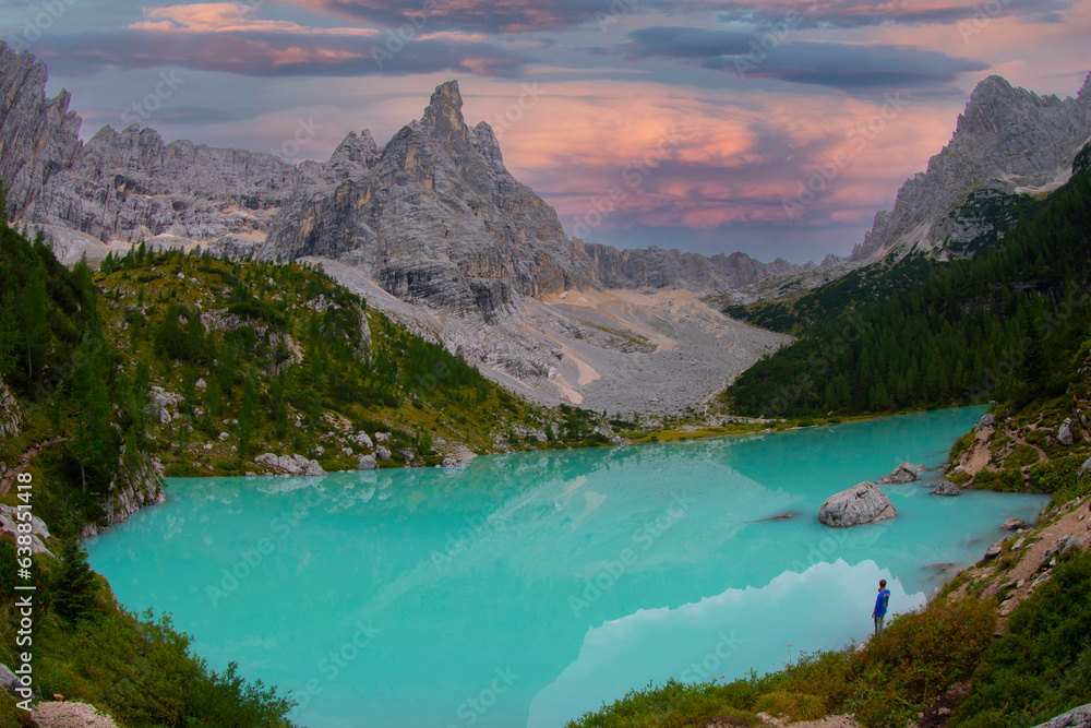 Wall mural lago di sorapis, dolomite alps, italy, europe