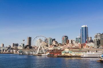 Fototapeta na wymiar Seattle Waterfront Skyline with Ferris Wheel and Harbor