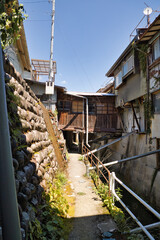 岐阜県飛騨金山のレトロな路地裏建物の筋骨めぐり