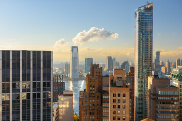 Fototapeta na wymiar Lower Manhattan facing the Hudson River and Exchange Place