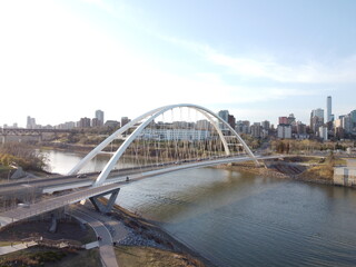 Naklejka premium Bridge over a river in downtown Edmonton