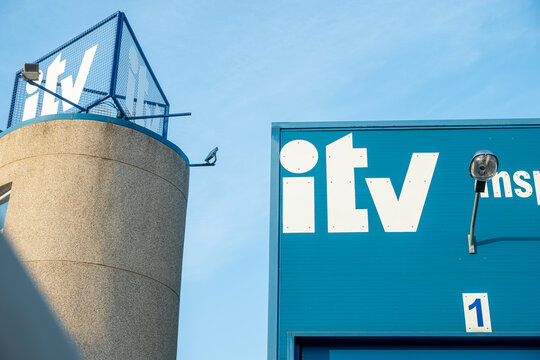 Vehicles technical inspection center, ITV. Certifying entity for cars checks control in Spain.