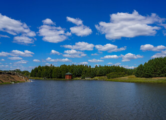 Obraz premium Landscape overlooking the river