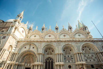 Fototapeta na wymiar church, historic monument in the center of venice, architectural style, piazza san marco