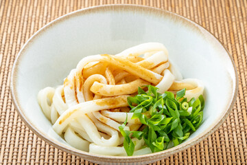 三重県の郷土食のひとつ、伊勢うどん。