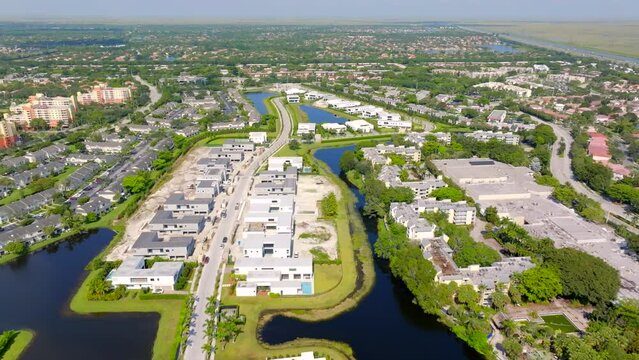 Luxury homes Weston Florida Botaniko