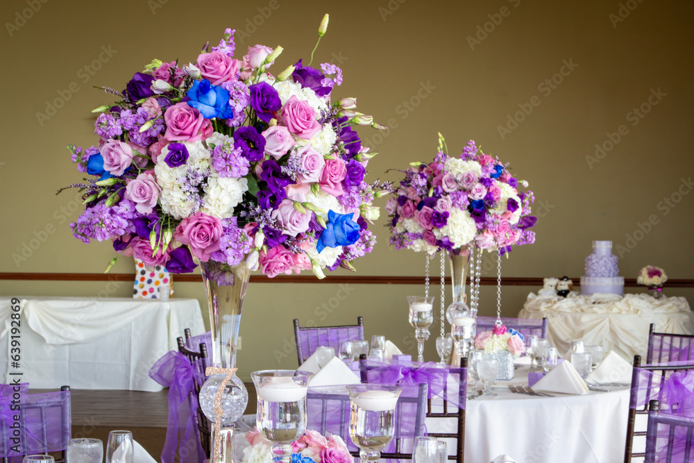 Wall mural tables with centerpieces