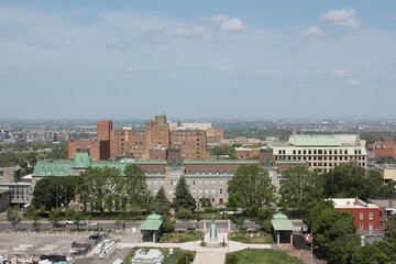 Fototapeta na wymiar Vue Montréal depuis l'Oratoire St-Joseph, Mont-royal, Montréal