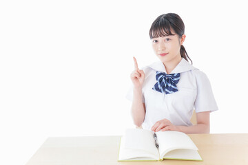 授業を受ける若い女子学生