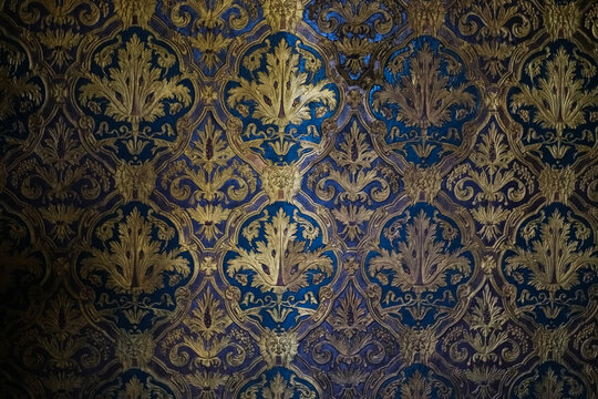Fototapeta Baroque background, wallpaper with royalty floral decorations.
