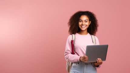 Naklejka premium Young student woman wearing backpack holding laptop over isolated pink background, learning and educational back to school concept, Generative AI