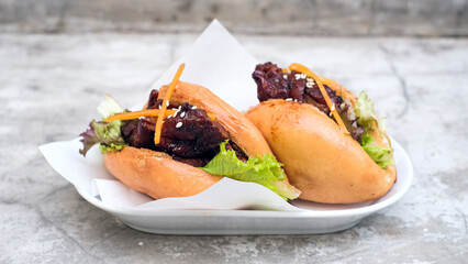 Chicken bun with fresh veggies