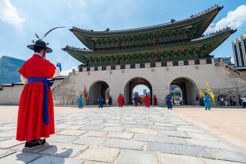 military guard changing performance at Sungnyemun gate, seoul - 639477035