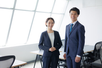 男性と女性のビジネスイメージ