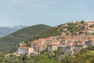 Obraz premium Le village de Sartène en Corse