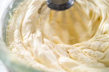 White chocolate ganache frosting