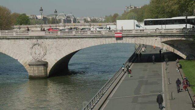 bridges over Seine river at Paris Ile De La Cit&eacute;