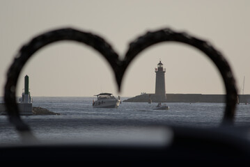 Puerto andratx Mallorca. Faro y escultura cor andritxol. Islas Baleares. Espa&ntilde;a
