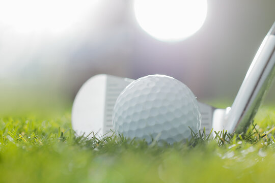 ゴルフイメージ、ゴルフボールやゴルフクラブ