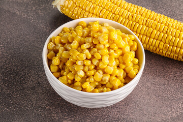 Marinated corn in the bowl