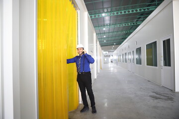 Fototapeta premium engineering team working on site