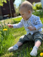 baby in the grass