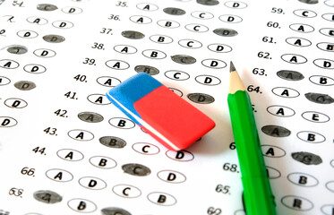 School and Education. Test score sheet with answers - 639695005