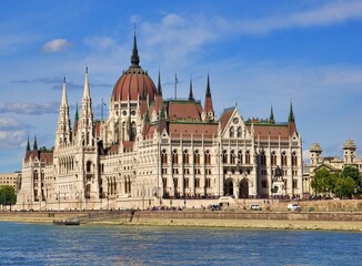 Fototapeta premium hungarian parliament building