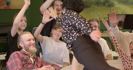 Language learning classes. Teacher awards top grades to students, expressing approval and gratitude for their collaborative research efforts during an interactive lecture. People lifestyle. Mentoring