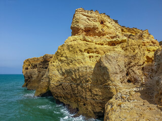 Unterwegs an der Steiküste bei Algar Seco, Algarve