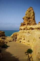 Unterwegs an der Steiküste bei Algar Seco, Algarve