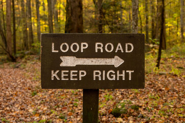 Loop Road Sign Directs Drivers to the Right